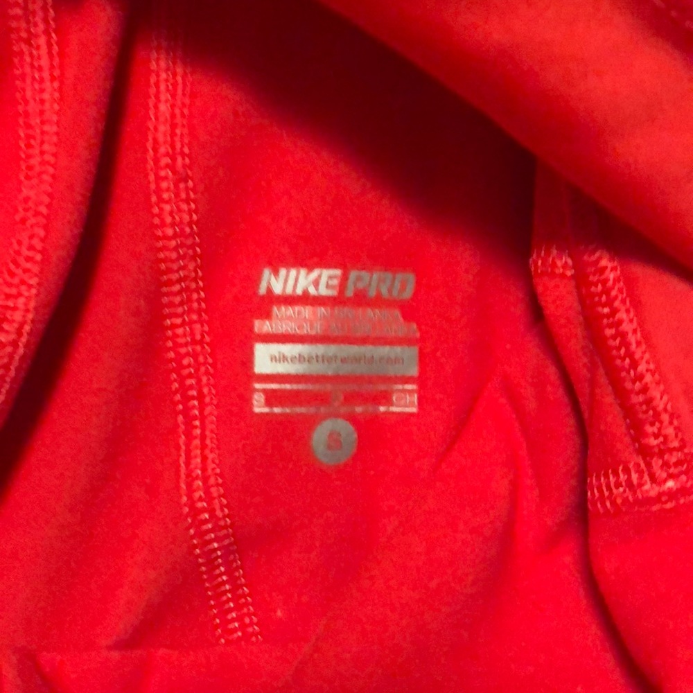 nike pullover - Picture 3 of 4